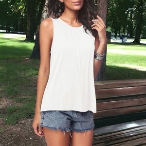 iGENJUN White Bamboo Tank Top NWT Size Large Soft Flowy Sleeveless Summer Shirt